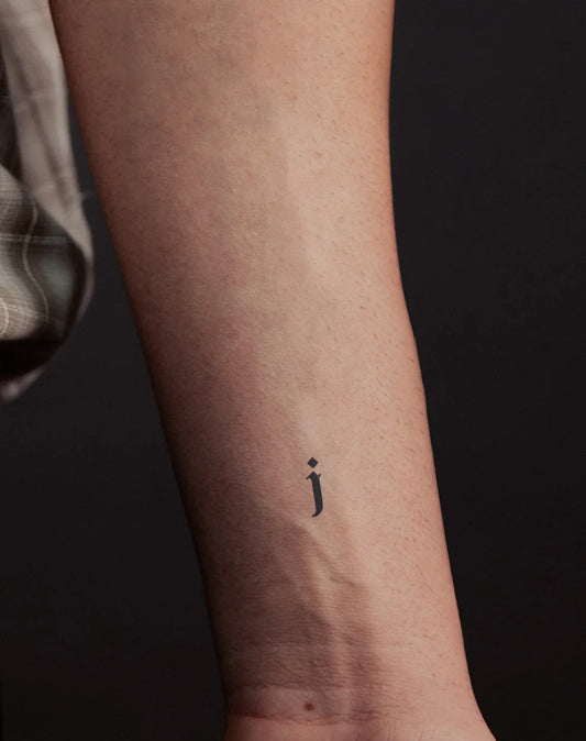 j